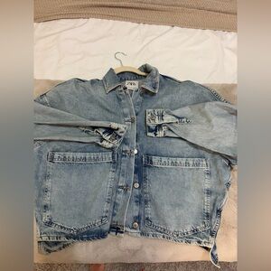 Zara Light Wash Oversized Denim Jacket - Light Blue Size Small